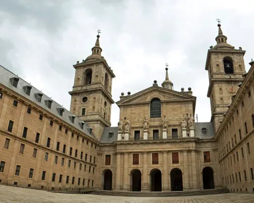 El Escorial Monastery & The Valley of the Fallen Day Tour from Madrid